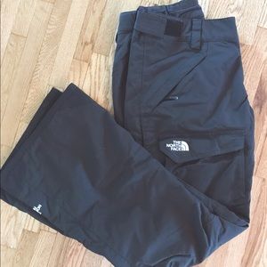 The North Face Snow Ski pants 👖🏂⛷🎿❄️🌨☃️